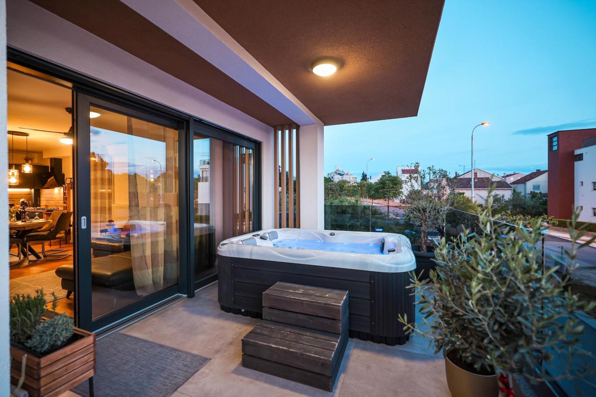 Luma Luxury Apartment With Jacuzzi Zára Kültér fotó