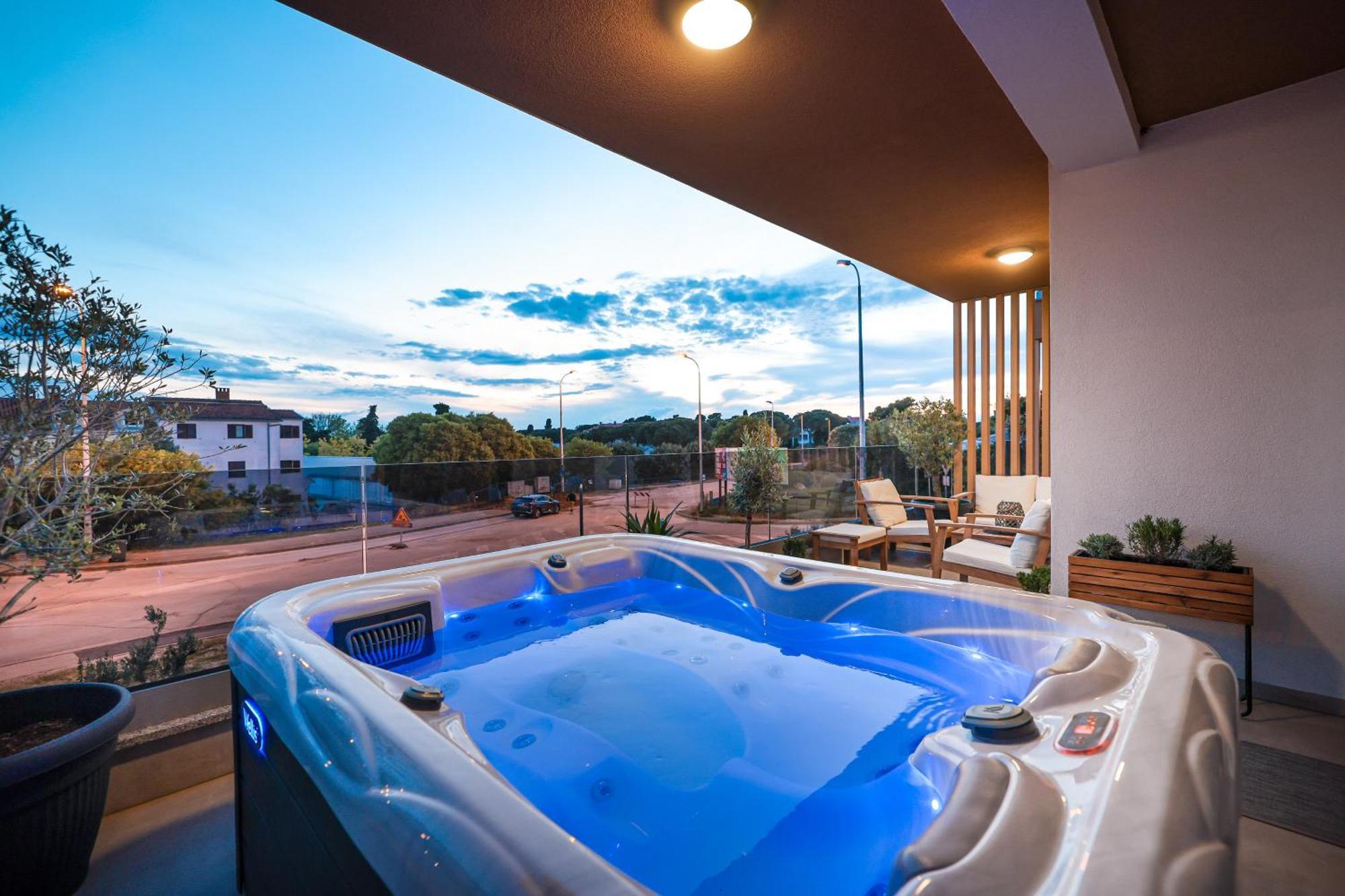 Luma Luxury Apartment With Jacuzzi Zára Kültér fotó